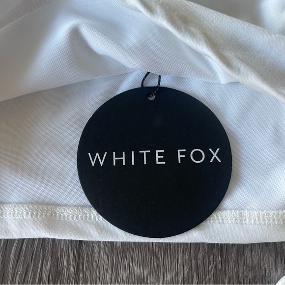 White Fox Colorful Bead Set - Picture 6 of 9